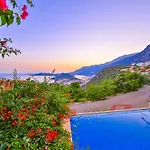 Villa Noyan